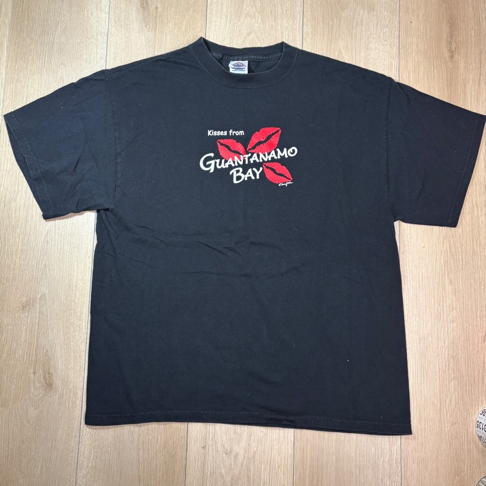 Delta Magnum Weight Kisses from Guantanamo Bay Cuba Graphic T-Shirt Black Large